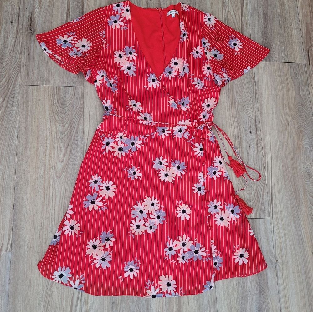 Madewell Button-Wrap Mini Dress Size 6 Red Floral Daisy Society Retro Boho